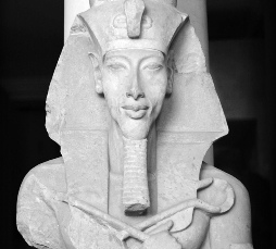 Biography of Pharaoh Akhenaten